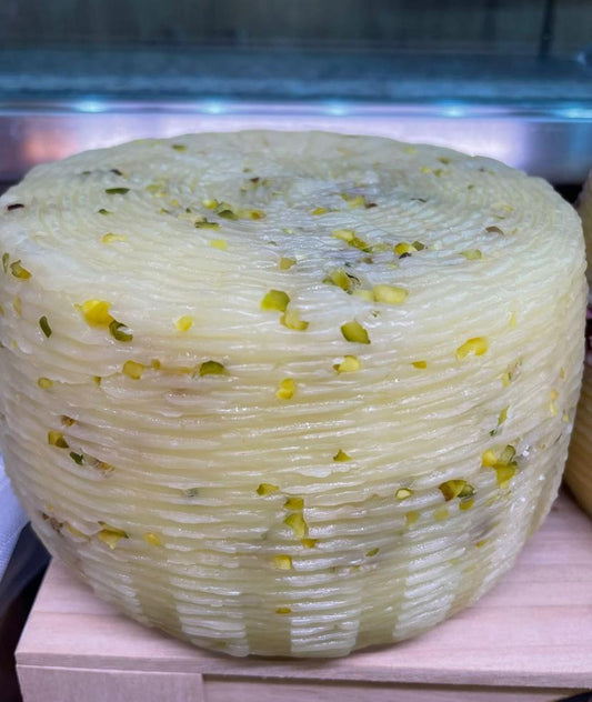 Formaggio vaccino al pistacchio
