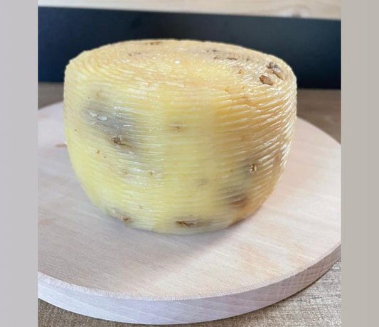 Formaggio vaccino alle noci